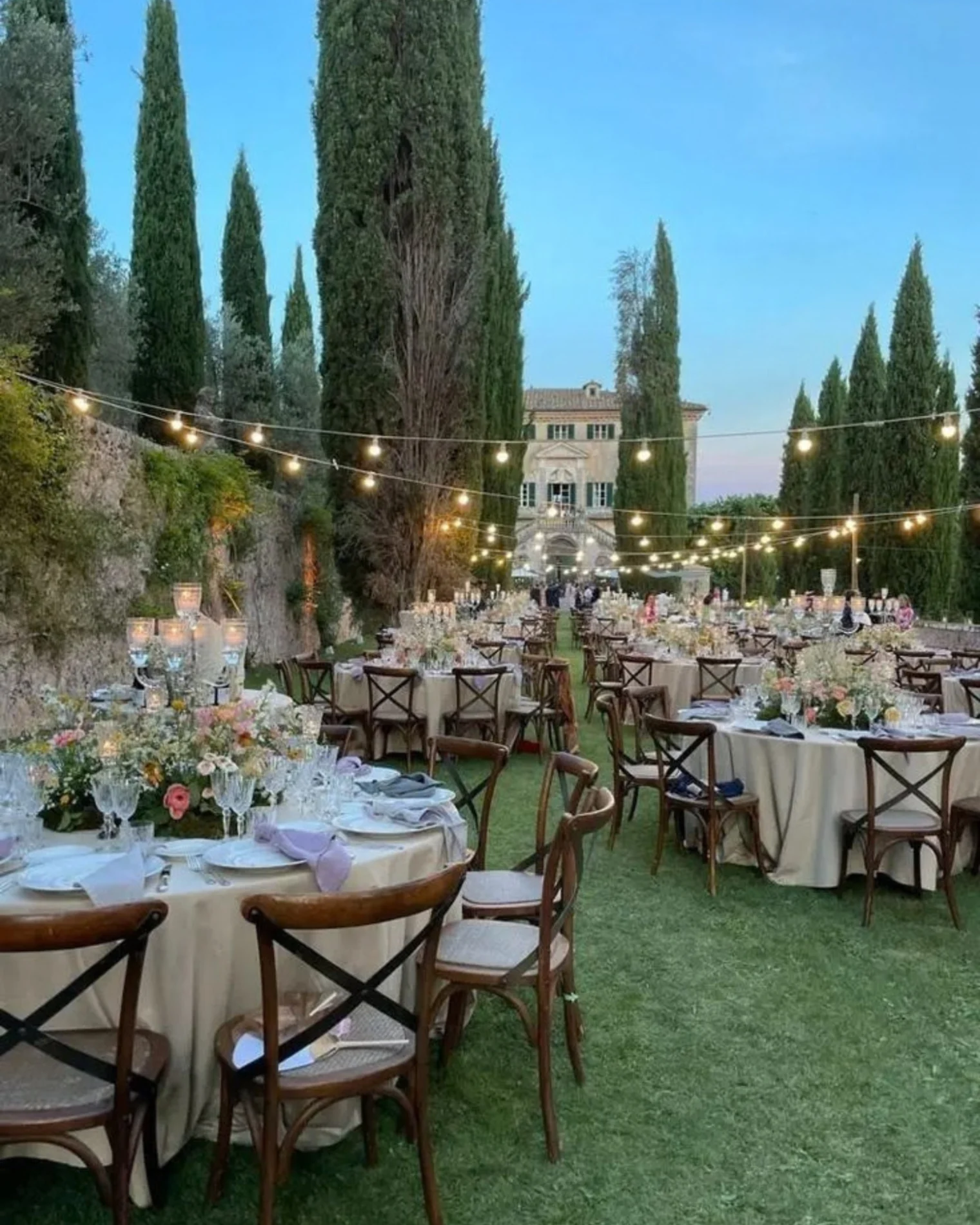 Jardín preparado para la celebración